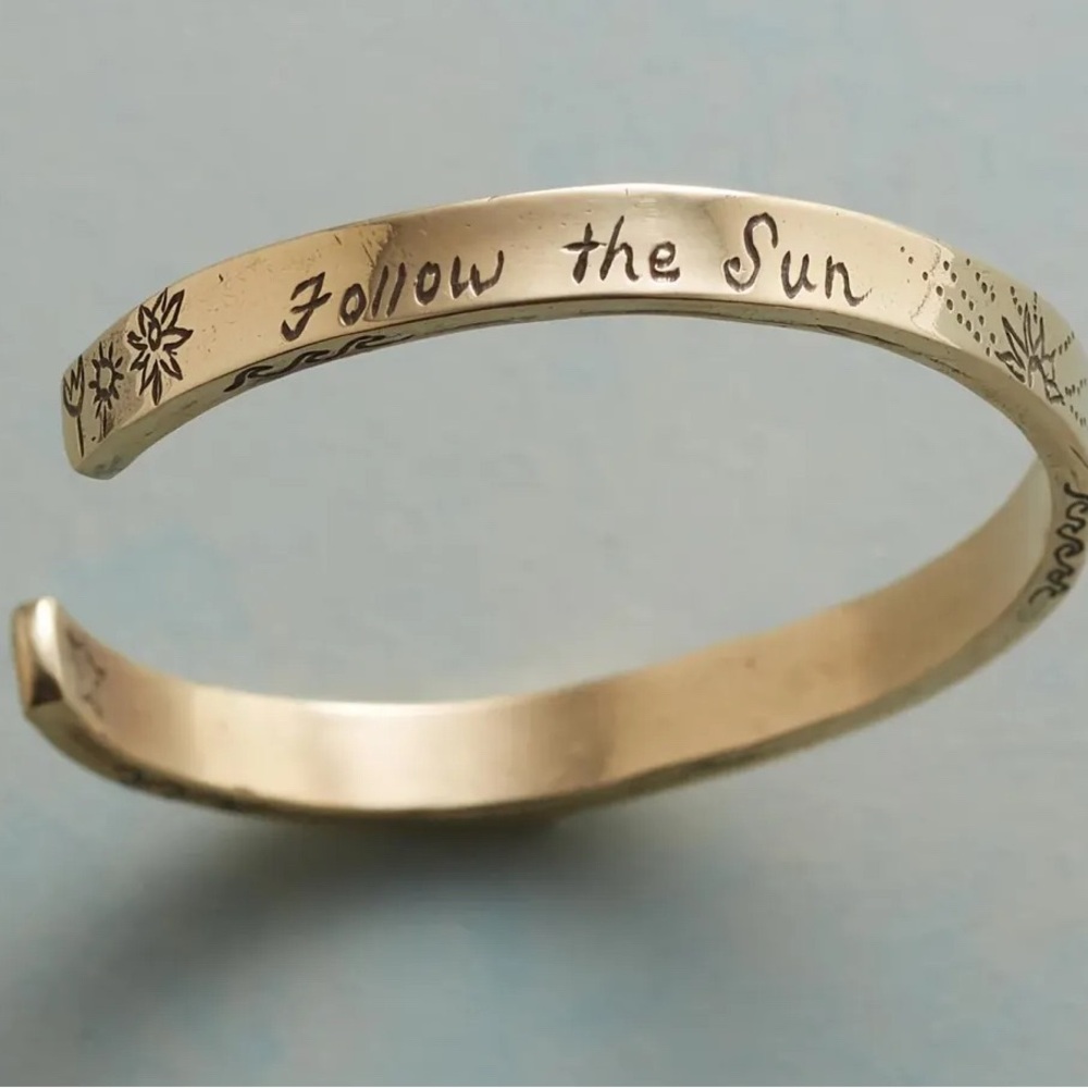 Jes MaHarry “Visions of Inspiration” gold cuff bracelet. New in box.